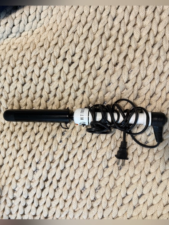 Accessories - Black Curling Iron Hair Styling Wand - Unbranded